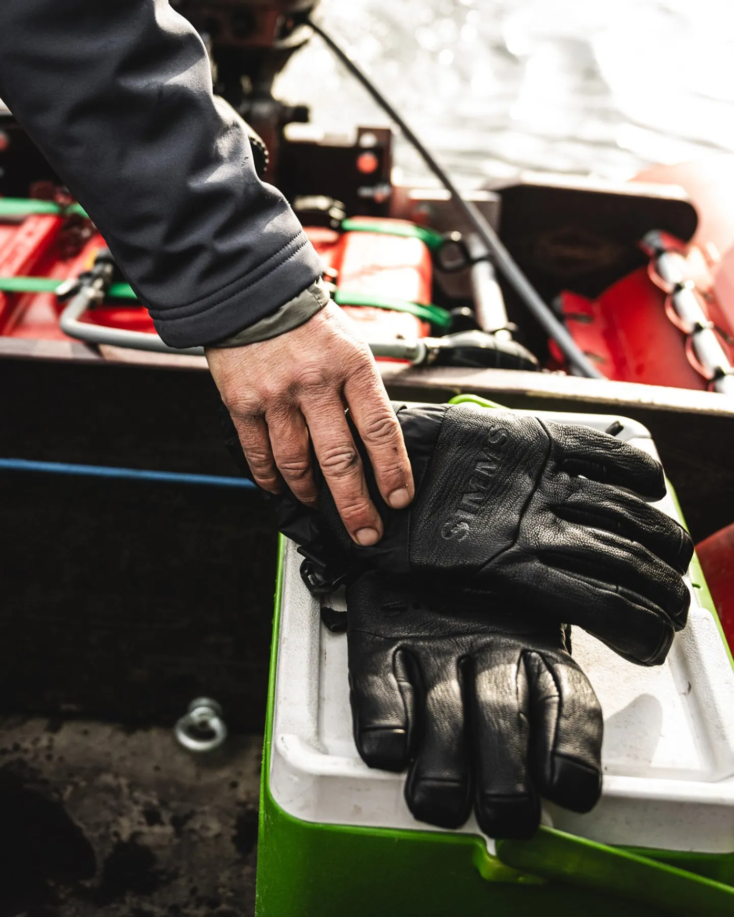 Sale Simms Fishing Guide Insulated Glove Black