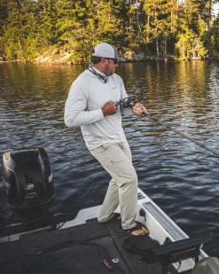 Discount Simms Fishing Men's Guide Fishing Pants Stone