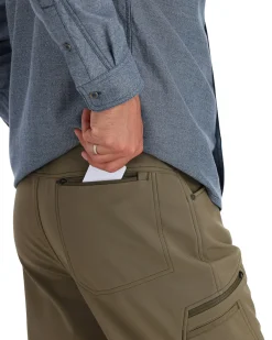 Sale Simms Fishing Men's Rogue Softshell Pants Dark Stone