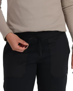 New Simms Fishing Women's Thermal Jogger Black